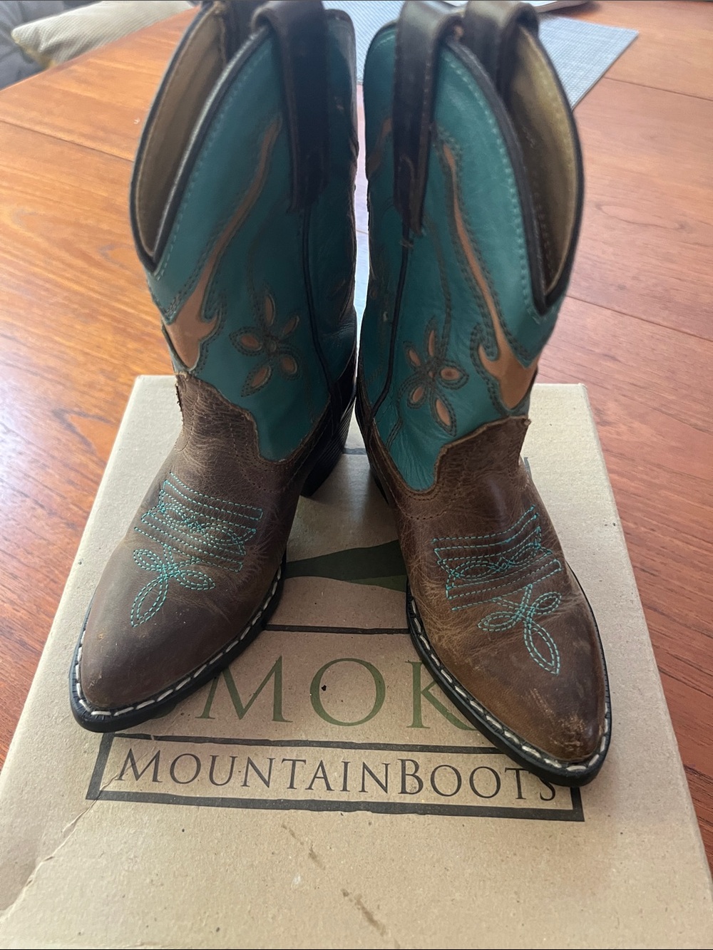 Smoky Mountain Girls' Brown & Turquoise Western Boots